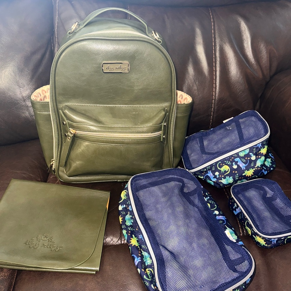 Itzy ritzy Olive Green Diaper Bag with Dinosaur Print Accessories